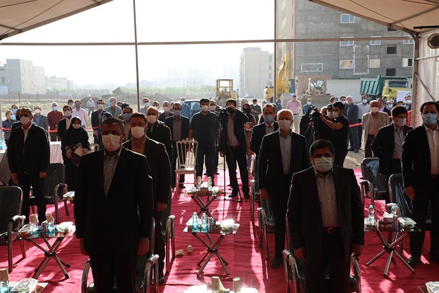 ادای احترام به سرود ملی